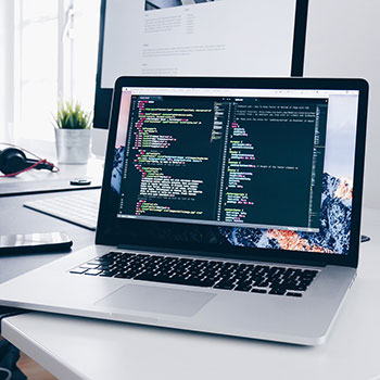 当一天的无耻女仆漫画,日常闹剧与甜蜜纠葛